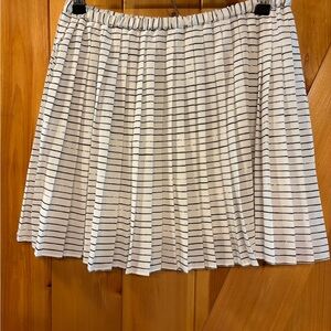 Banana Republic White & Black Skater Skirt